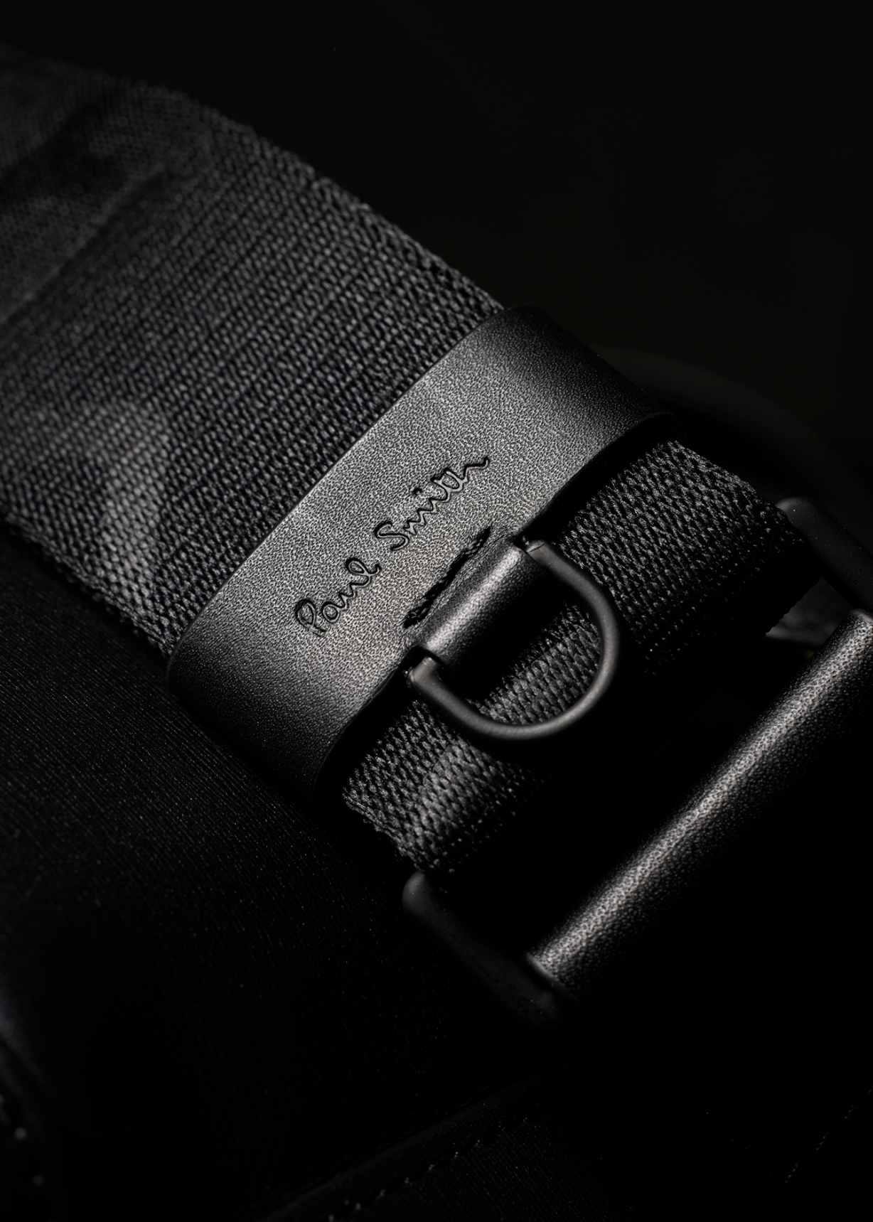 Black Straw-Grain Embossed Leather Folio