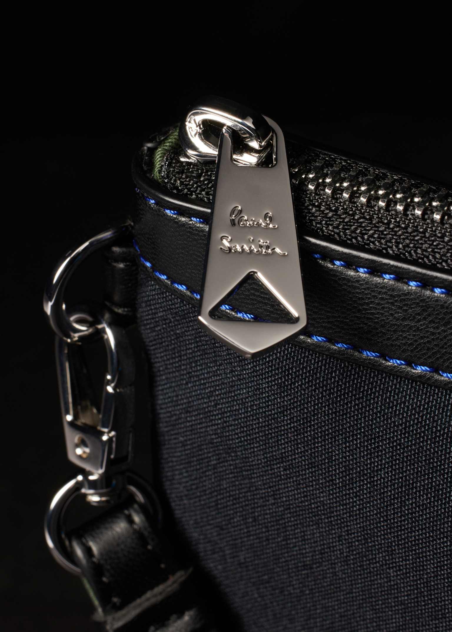 Paul Smith x MINI Exclusively トラベルポーチ 黒 Paul Smith x MINI Exclusively トラベルポーチ 黒