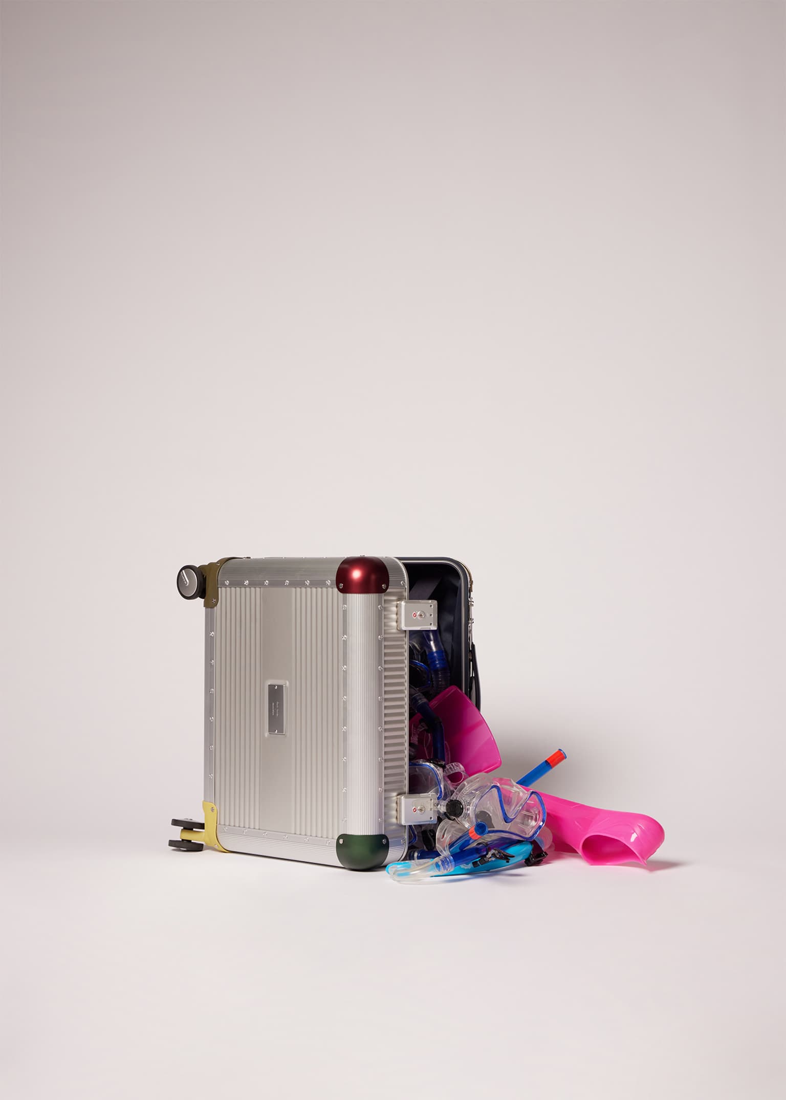 スーツケース・キャリーケース [Paul Smith X Rawrow] Aluminium 108L (28 inch) Paul Smith + RAWROW - 'Alu' Series R Trunk 88L