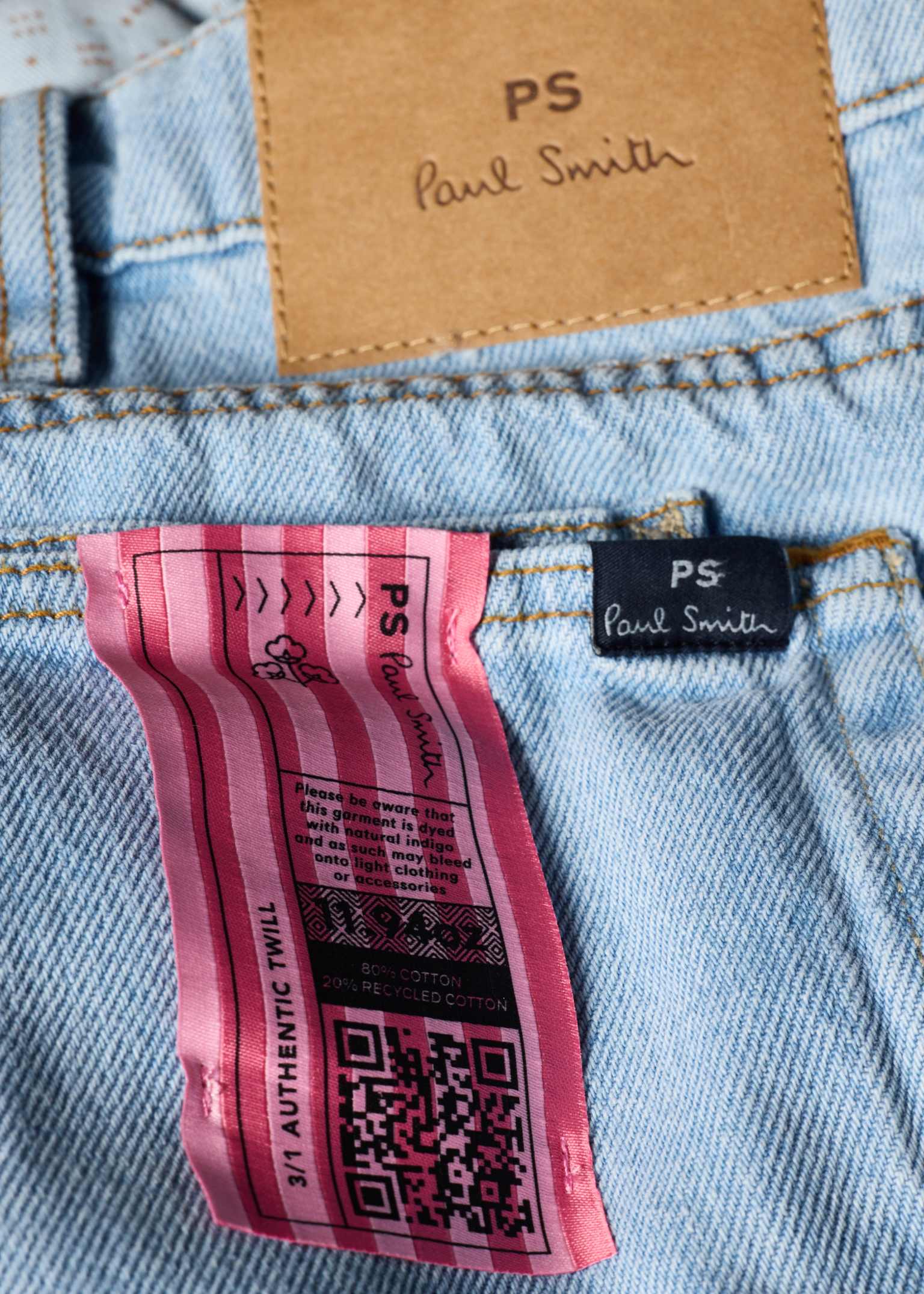 Men's Relaxed Tapered-Fit Light Wash Recycled Cotton-Blend Jeans