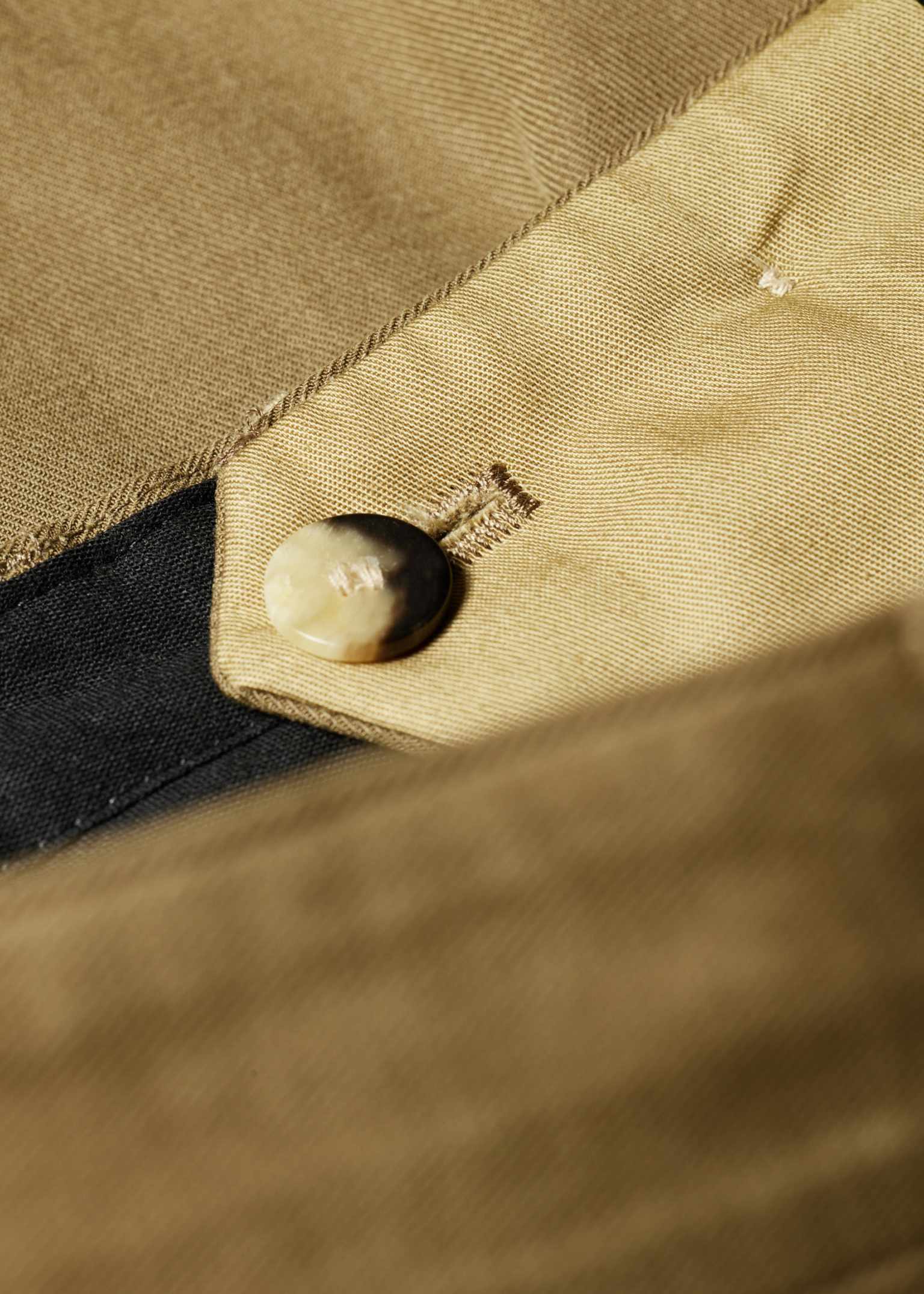 Men's Relaxed-Fit Khaki Pleated Lyocell Trousers