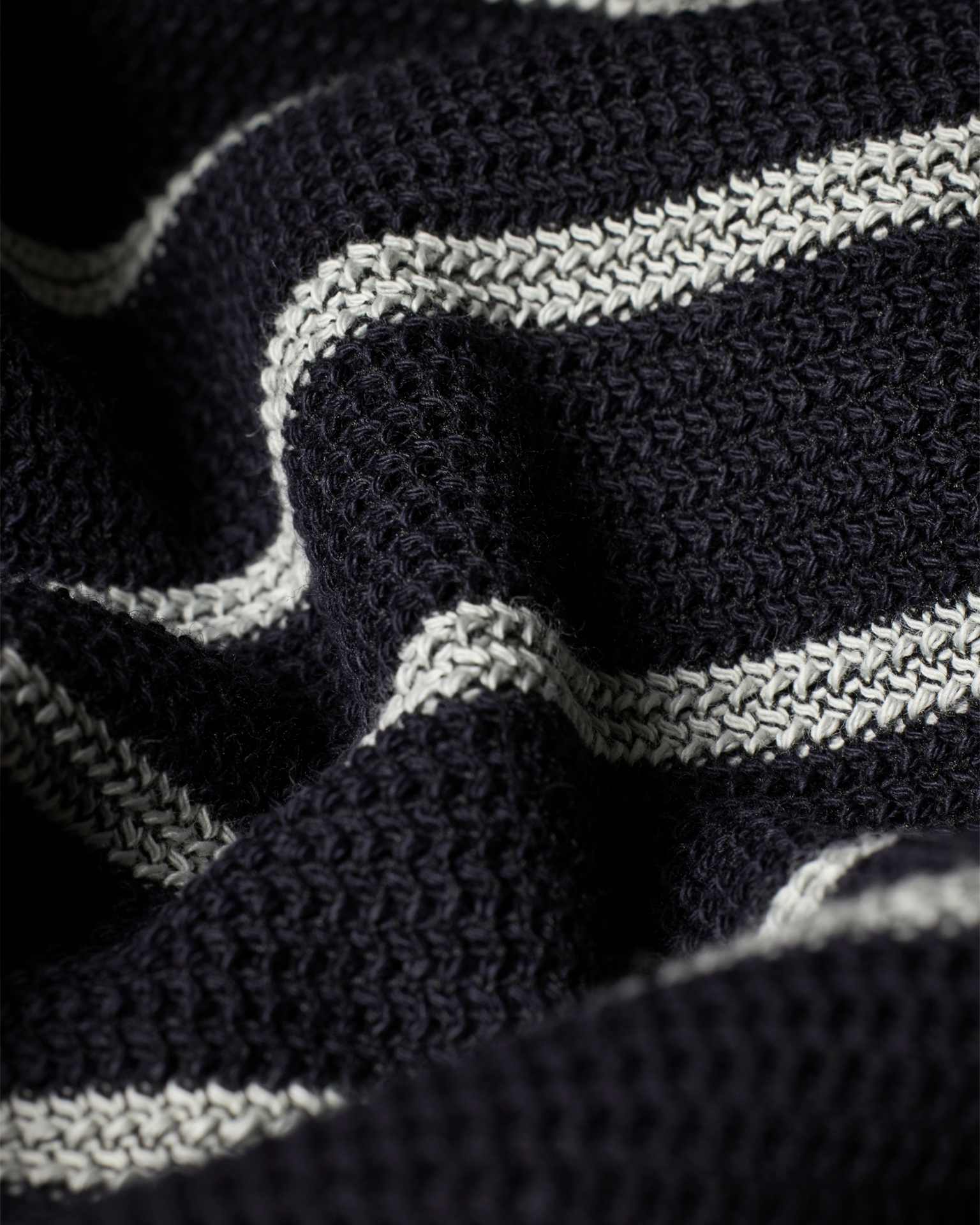 6752 Navy Striped T-Shirt