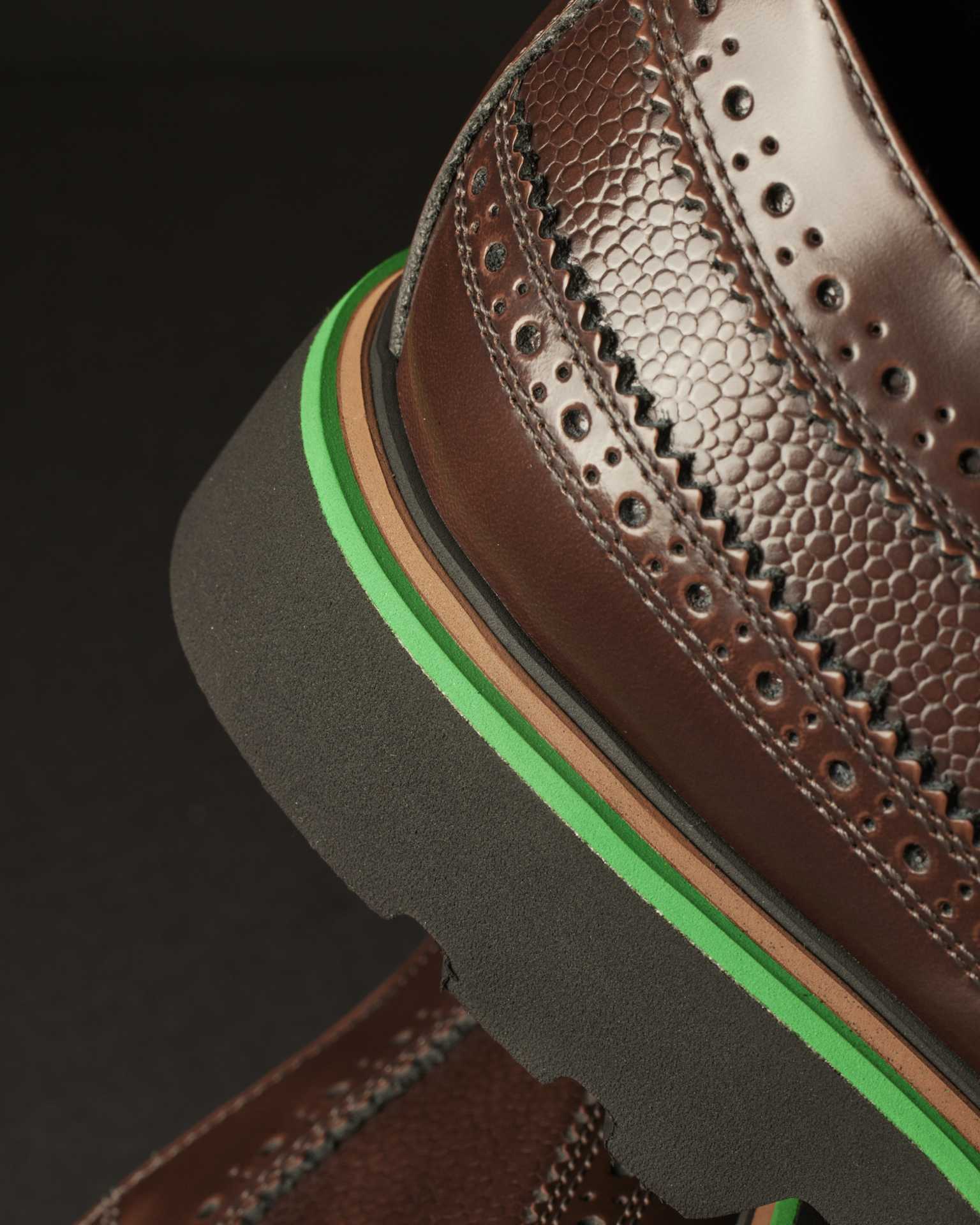 Brown Leather  display picture 1