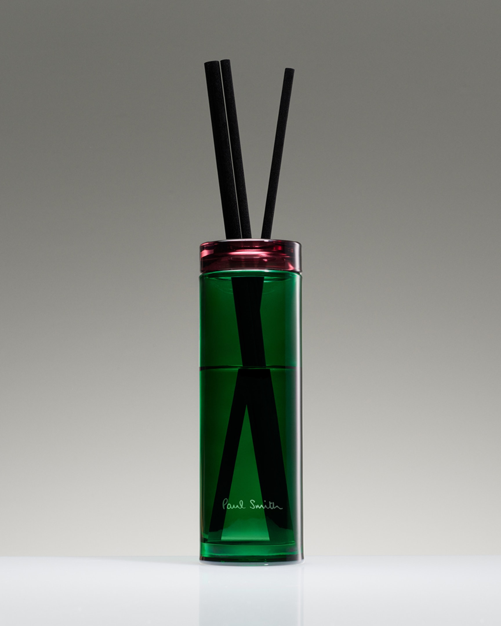 Detail View - Paul Smith Botanist Diffuser, 250ml Paul Smith