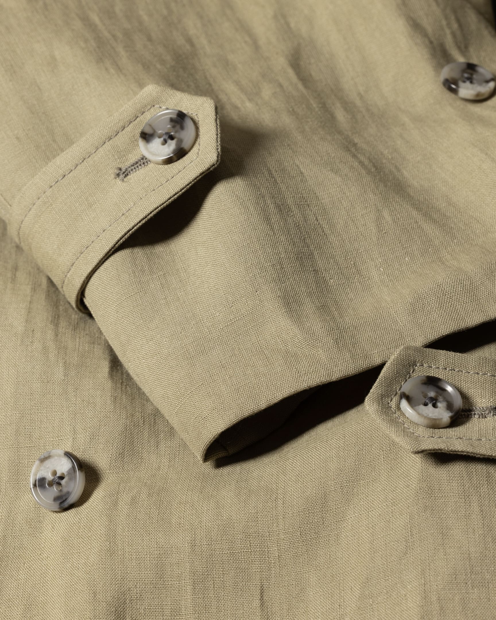 Detail View - Women's Pale Khaki Linen Cargo Trousers Paul Smith